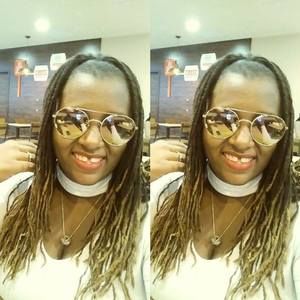 Meet your Posher, Annette